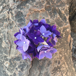 50％オフセール　アジサイのコサージュ(紫2色) 2枚目の画像