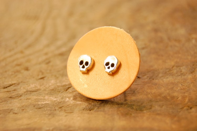 スカルピアス silver950/メンズ・レディース/プレゼント/手作り