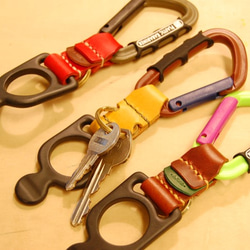 BUTTERO皮革男性和女性存在的鐵鎖式鑰匙圈手工縫製瓶架。 第2張的照片