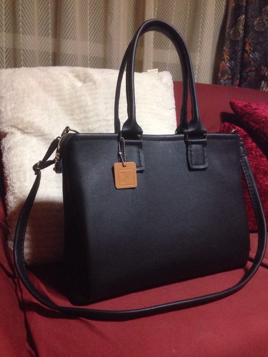 送料無料 インポートシュリンクレザートートバッグ黒