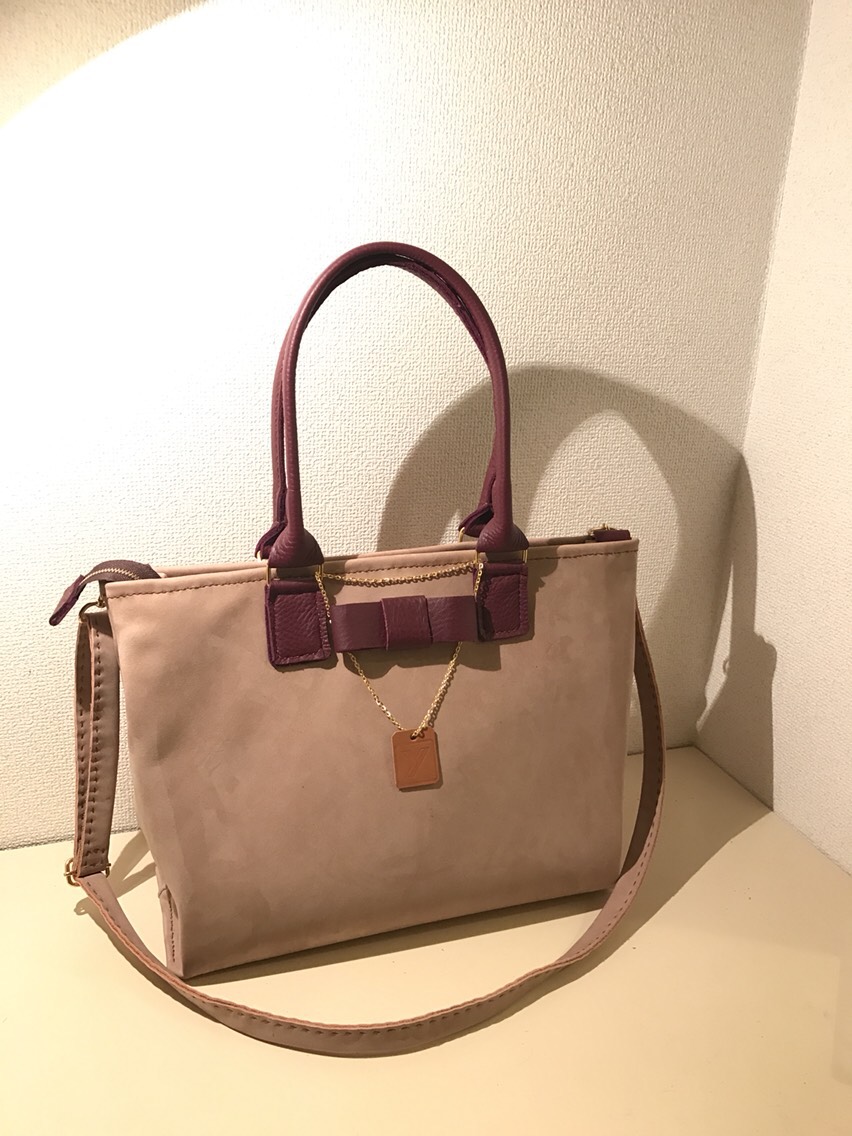 トートバッグ牛革ヌバック仕上げ