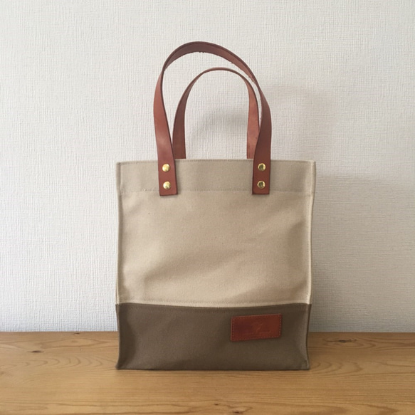 【在庫限り】ランチトートバッグ（グレージュ） 1枚目の画像
