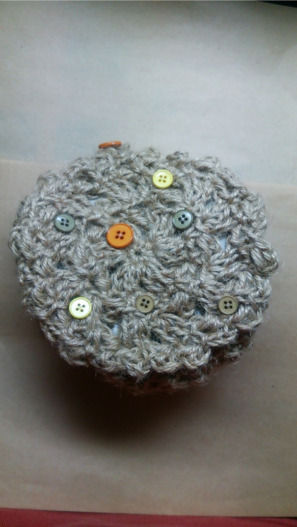 麻糸クロシェの小物バッグ(黄ボタン) 2枚目の画像