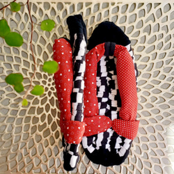 【24㎝大人用】黒＆ボーダーの草鞋＋赤ドット＆ハート柄鼻緒の布草履 4枚目の画像
