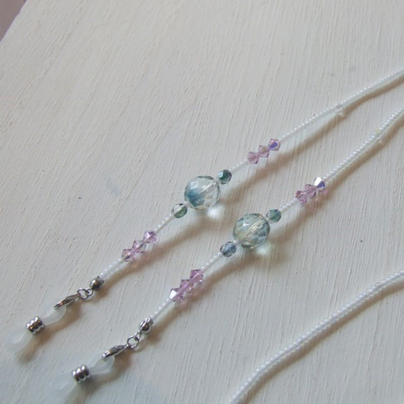 玻璃繩♡施華洛世奇×捷克珠（眼鏡繩·帶）白色 第3張的照片
