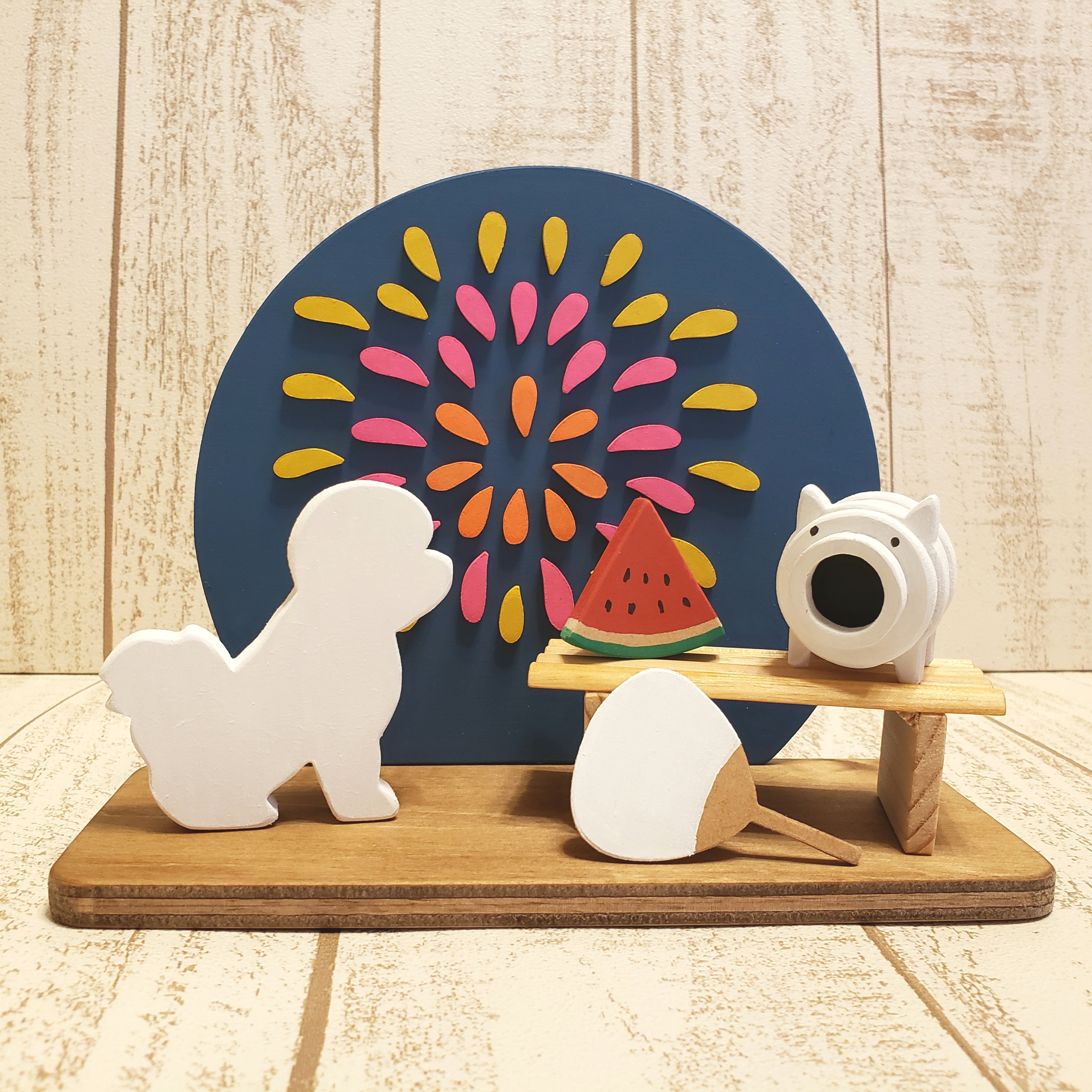 受注制作☆夕涼み☆花火とビション・フリーゼの置物☆蚊遣り豚☆スイカ☆団扇☆夏☆犬種・動物の変更、色変更も可能！