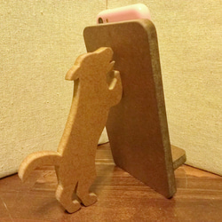 狗狗支撐的手機/智慧型手機支架, 深棕色 第1張的照片