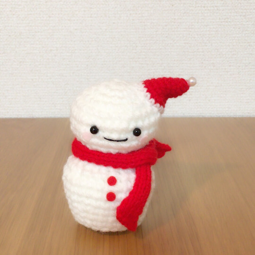 調整中　【専用】　雪だるま　あみぐるみ　No. 20 &21 専用】雪だるま あみぐるみ No.24 &25 黄色 紫色 - メルカリ