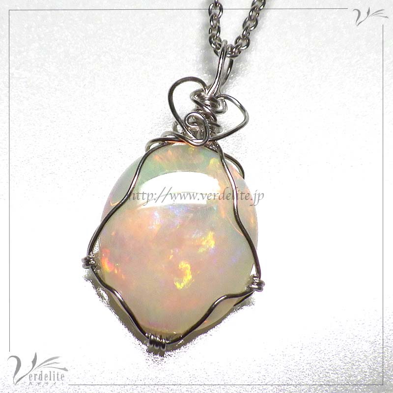 オパールのネックレス　SNC77