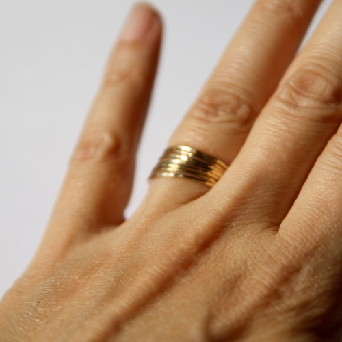 ゴールドK18 7連リング 指輪・リング エムズビジュー 通販 4826612