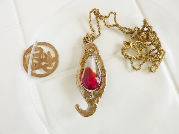 ネコbeadinGペンダント(赤)