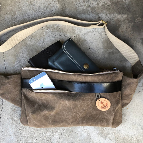 pappa :オリーブ(倉敷帆布×栃木レザーボディバッグ)受注製作
