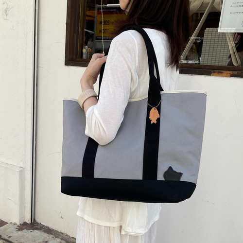 ☆希少品☆BMW フェルトトートバッグ ライトグレー 大きめ☆