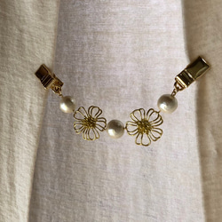 ストール留め・羽織り留めなどに♥︎花とコットンパール 4枚目の画像