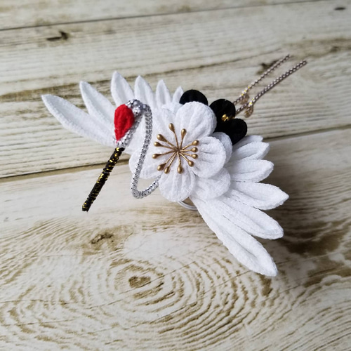 つまみ細工キット☆【自分で作る】花鶴の髪飾り☆てふてふ堂 つまみ細工キット☆【自分で作る】花鶴の髪飾り☆てふてふ堂