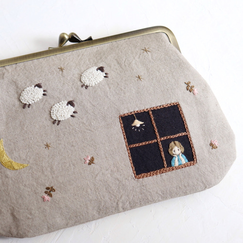 受注生産】手刺繍がま口ポーチ『窓辺』 がま口 スミレソラ 通販