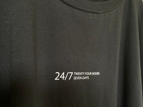 Newシンプルロゴ！スリーブレスワイド レディース Tシャツ(ブラック)/トップス/夏/可愛い 3枚目の画像