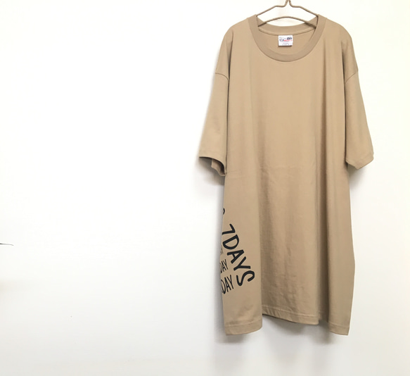 超ビッグTシャツ《カフェオーレ》seven days メンズ5XL（6L）／ユニセックス 1枚目の画像