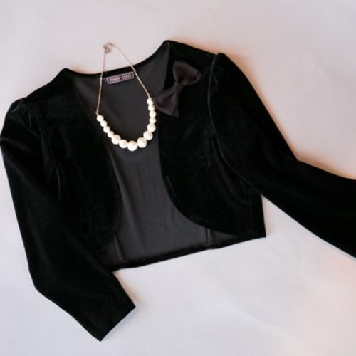 フェアリーボレロ ベロアブラック（七分袖）リボンブローチ付（42／13  