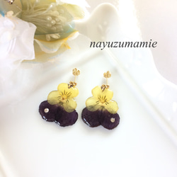 ビオラピアス❁¨̮ ビオラのピアス・イヤリング White×Purple | viola-viola
