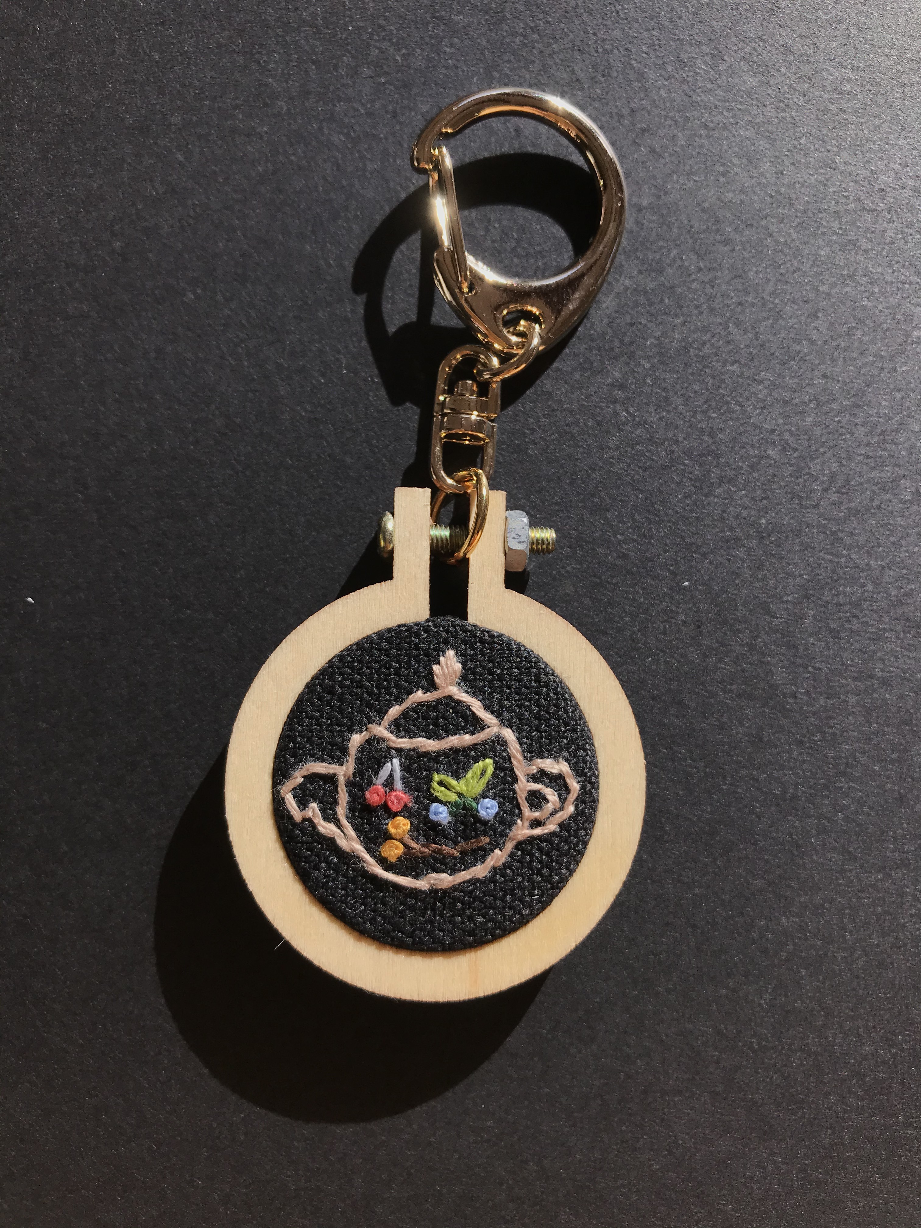 専用　ハンドメイド　刺繍　パグ　チャウチャウ　キーホルダー　ストラップ 専用 ハンドメイド 刺繍 パグ チャウチャウ キーホルダー （Home