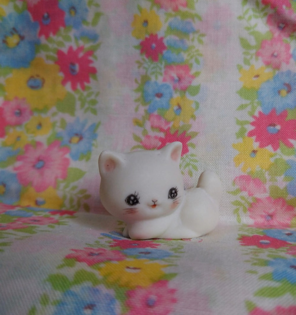 ビスク猫（白） 8枚目の画像