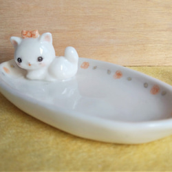 白猫のアクセサリートレイ☆ 5枚目の画像