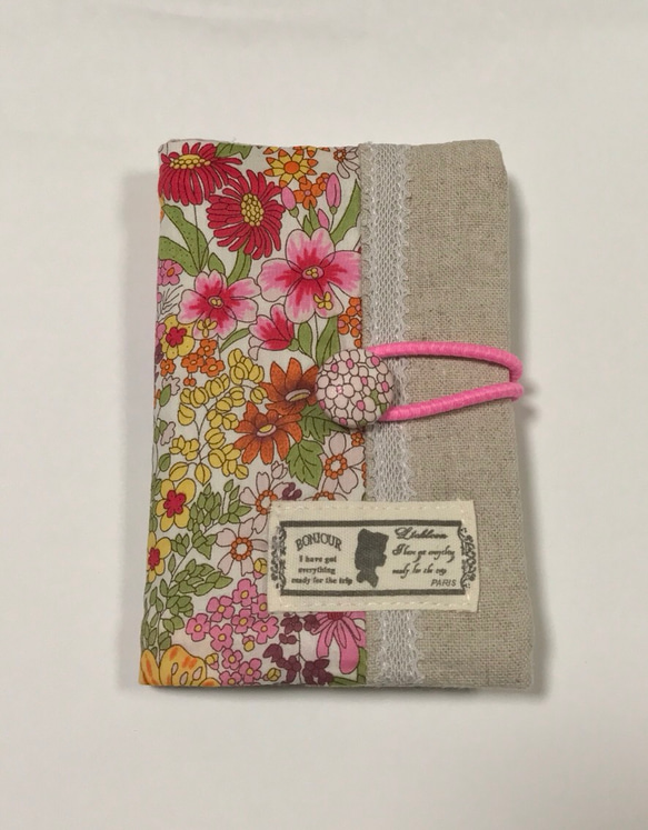 リバティ ピンク花柄のカードケース 1枚目の画像