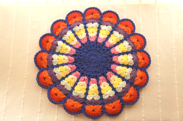 SAEL*お花のフワフワ円座＊クレイジーパターン レトロR クッション  