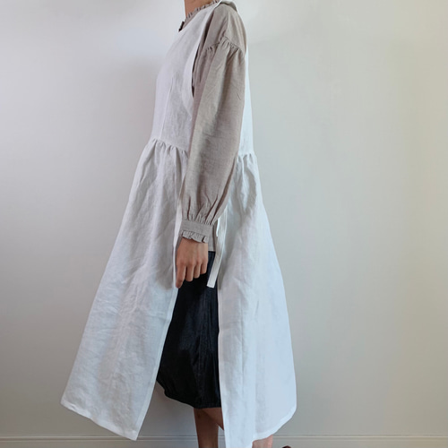 nest Robe リネンエプロンワンピース・白 nest Robe - リネンレース