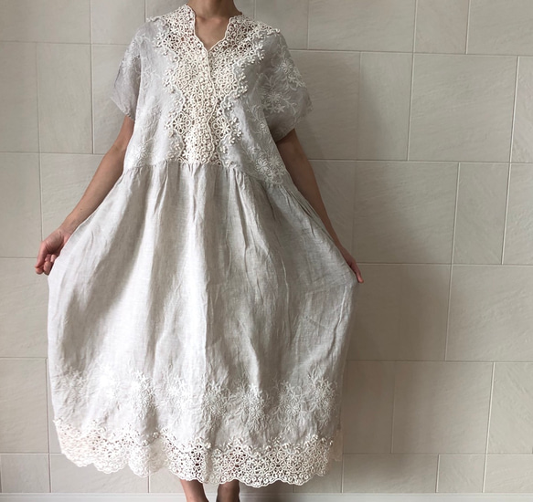 Vネックレースワンピース(生成) 8枚目の画像