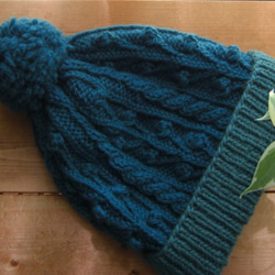 アルパカメリノ　木の実もようの帽子(ブルー）Ｍ～Ｌ 送料無料 1枚目の画像