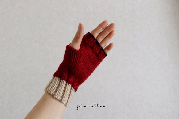 指なし手袋(赤×ミルク色×ネイビー) M 2枚目の画像