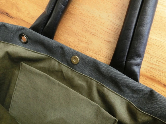 アンティーク加工の帆布に革の持ち手バッグ（ブラック）サイズL 4枚目の画像