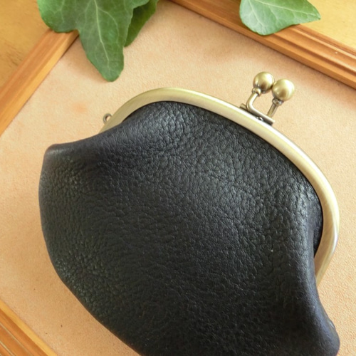 左利き用の革がま口財布 がま口 Niger（ニゲル） 通販 6986735｜Creema