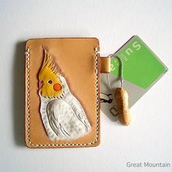 オカメインコ 鳥 革 パスケース　鳥グッズ レザー インコ カードケース プレゼント 2枚目の画像