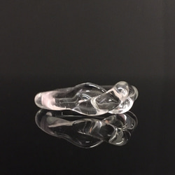 シンプル ガラスの指輪 4枚目の画像
