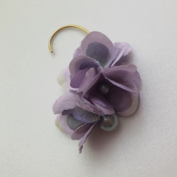 紫陽花×コットンパールのイヤーフック 2枚目の画像