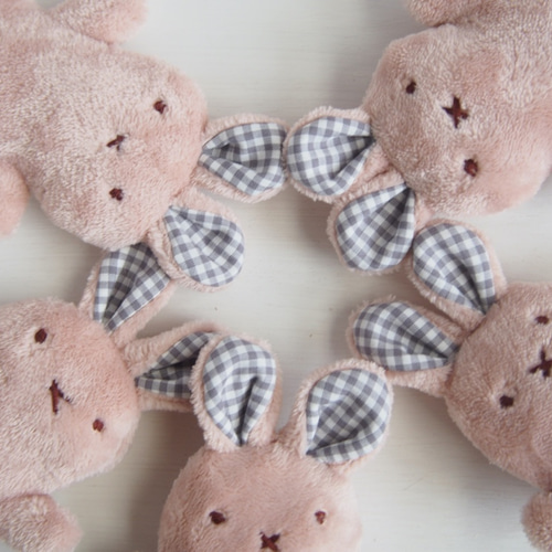 くすみピンクうさぎちゃん （フランネルボアぬいぐるみ