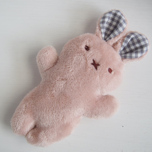 くすみピンクうさぎちゃん （フランネルボアぬいぐるみ