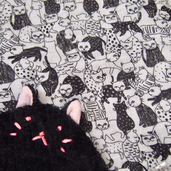 ラスト１匹！黒猫ちゃん大判タオルハンカチ♡黒猫ちゃん×猫柄 2枚目の画像