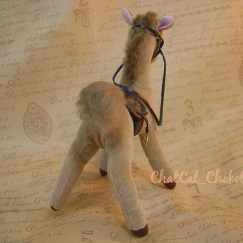 受注製作】うまの縫いぐるみ（鞍・手綱つき・薄茶色） ぬいぐるみ