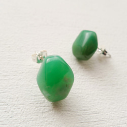 鉱物ピアス <chrysoprase クリソプレーズ 1> 2枚目の画像