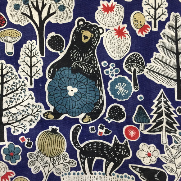 ◎ラスト１点◎  希少！ 《北欧の森シリーズ》  動物の森  カットクロス（幅110㎝×丈50㎝）ブルー系 2枚目の画像