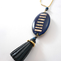 Leather tassel [Navy×Black]　ネックレス　純金箔 3枚目の画像
