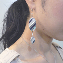 條紋滿載[灰色×海軍藍] SV925耳環[可用的耳環] 第2張的照片