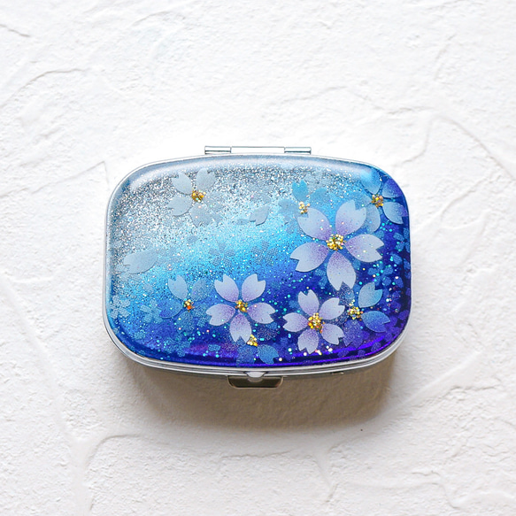 免費刻名字方形首飾盒藥盒帶功能緊湊鏡面藍色櫻花銀葉含 第1張的照片