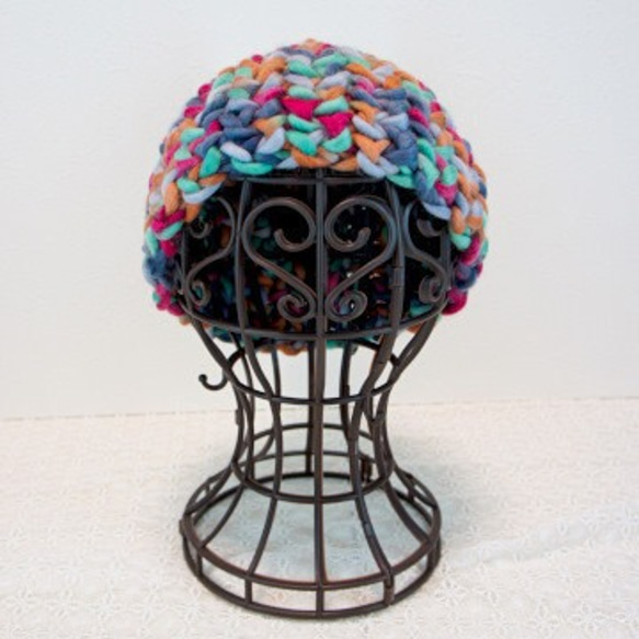 【値下】ストレッチ編み　カラフルロービングのニット帽　マルチカラー系　No.4 1枚目の画像