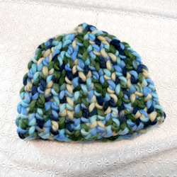 【値下】ストレッチ編み　カラフルロービングのニット帽　グリーン系 4枚目の画像
