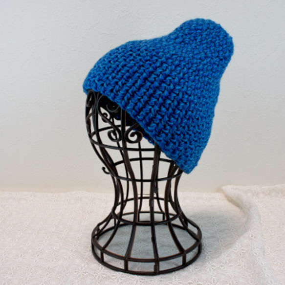 【特価品】ストレッチ編みのニット帽　ブルー 1枚目の画像